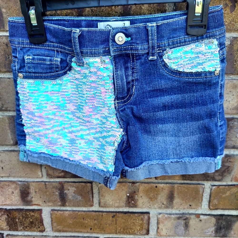 Jordache Girls Size 7 Jean Shorts with sequins